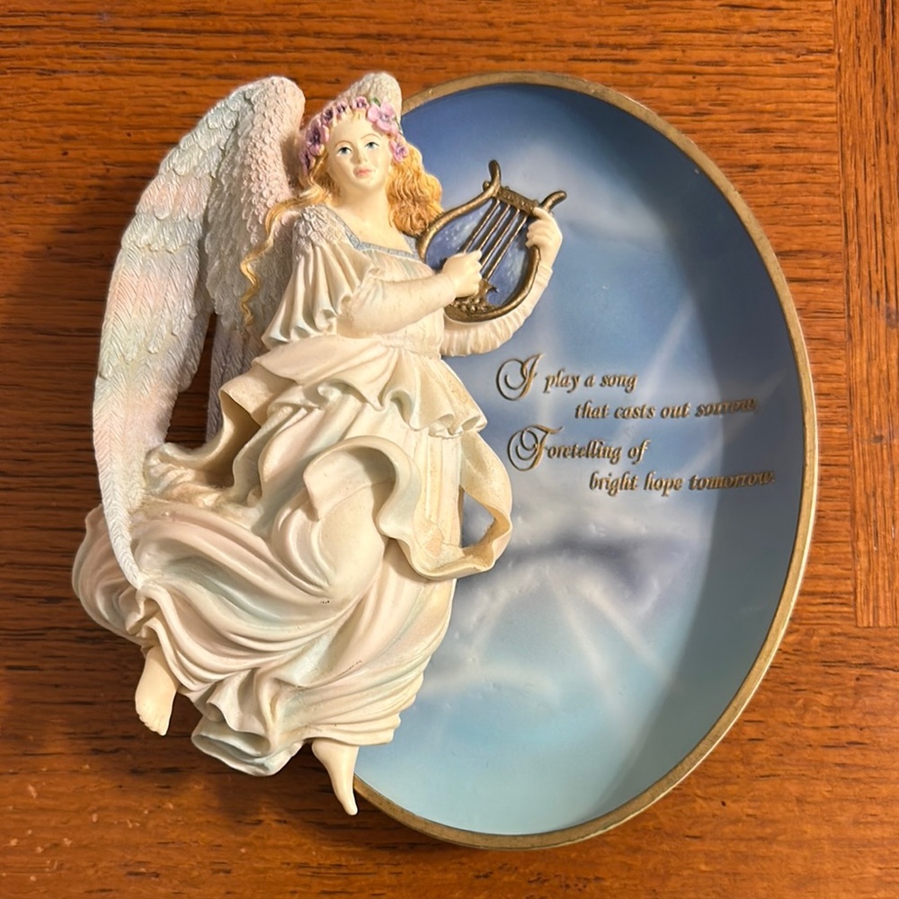 Vintage Angel Of Hope 3-D Wall Plate Bradford Exchange Messages From Heaven